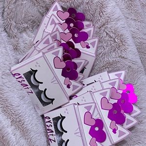 Flutter Lashes Kitty